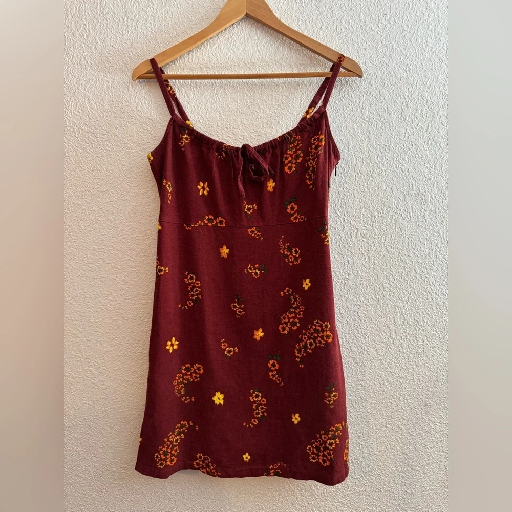 Urban Outfitters Ester Linen Red Floral Tie front Sundress Small